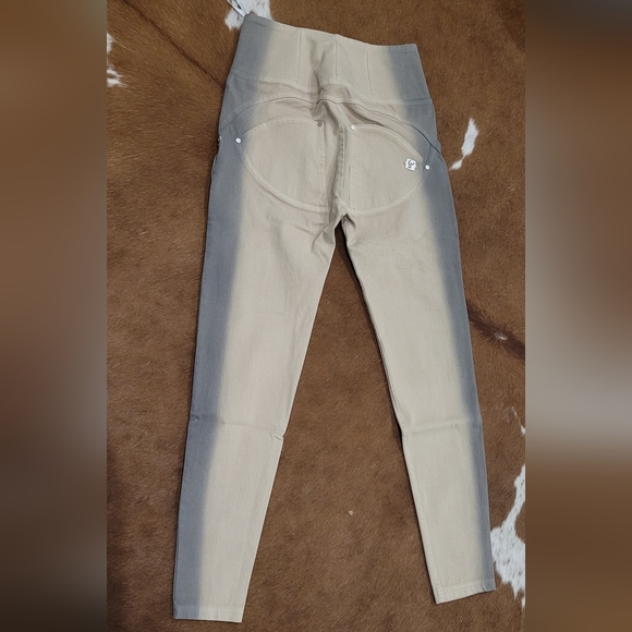 Freddy pants - Picture 2 of 3